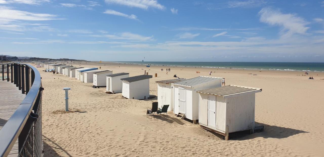Maison A Deux Pas De L'Hotel De Ville Calais Esterno foto